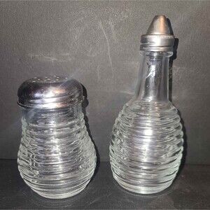 Gemco Bee Hive Clear‎ Glass Oil/Vinegar Cruet and Cheese Shaker